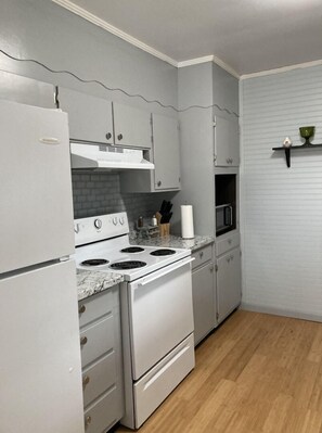 Microwave, stovetop, dishwasher
