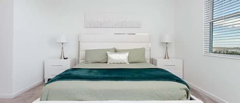 3 habitaciones, tabla de planchar con plancha, wifi y ropa de cama
