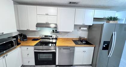 Downtown and Near, I-95. Pets are allowed