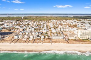 Espreguiçadeiras, toalhas de praia