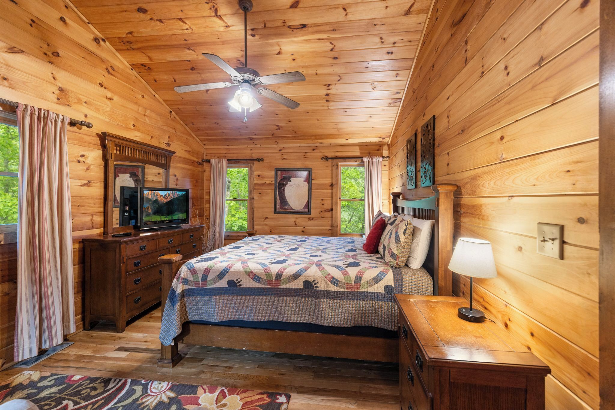 3 habitaciones, wifi gratis y ropa de cama 