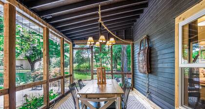 Thorndale-Pool & Hot Tub, Modern Farm House, Near Lake Michigan