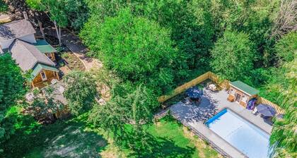 Private Pool (closes9/30) & Hot Tub, Modern Farm House, Near Lake Michigan