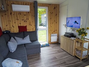TV - Tiny Haus Neschtle by Interhome (Wemding)