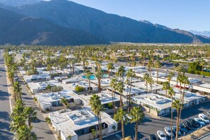 Exterior - Mid-Century 1BR Bungalow At Famed Ocotillo Lodge (Palm Springs)