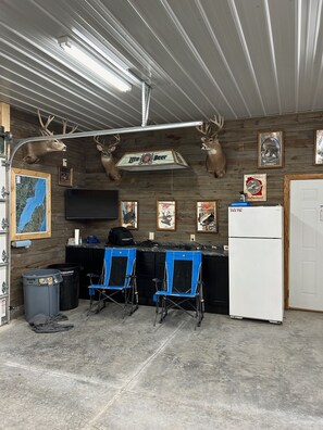 Interior - Fishing is what you want to do? Come fish the Bay! Or 5 minute walk to downtown! (Oconto)