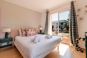 8 bedrooms, iron/ironing board, travel cot, free WiFi