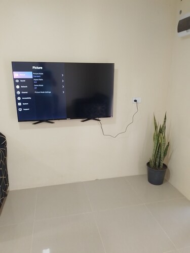 Located 10 minutes from Nausori Airport or 5 minutes from Nausori Town.