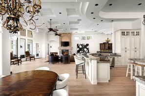 Dining - Mystique Paradise, modern mixed with eclectic treasure (Paradise Valley)