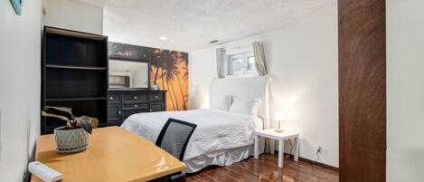 2 Schlafzimmer, Schreibtisch, Bügeleisen/Bügelbrett, WLAN