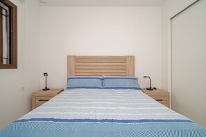 2 chambres, fer et planche Ă repasser, Wi-Fi gratuit, draps fournis