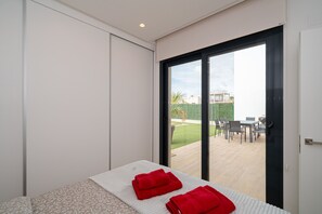 4 Schlafzimmer, Bügeleisen/Bügelbrett, kostenloses WLAN, Bettwäsche