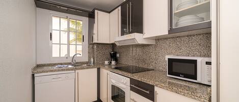 Fridge, microwave, oven, dishwasher