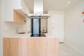 Fridge, microwave, oven, stovetop - Casita Caliente (Mil Palmeras) (Pilar de la Horadada)