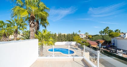 Villa Familia (Torrevieja)