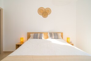 2 habitaciones, tabla de planchar con plancha y wifi gratis 