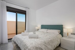 3 quartos, ferros/tábuas de passar roupa, Wi-Fi de cortesia