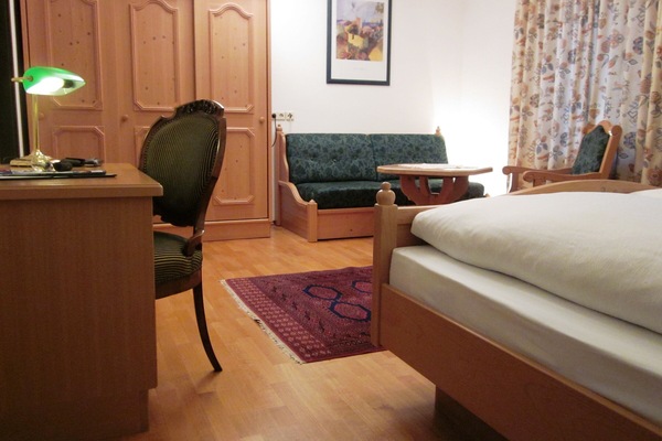 Komfortzimmer mit Dusche und WC-Comfortzimmer