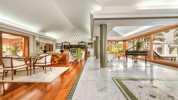 Hall