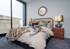 3 bedrooms, iron/ironing board, Internet