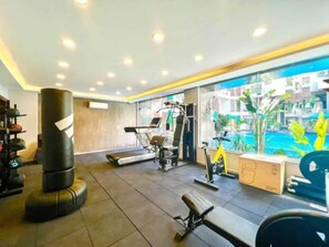 Fitness facility - Studio Sleeps 2 with Balcony, Pool, & Parking (Hurgunda)