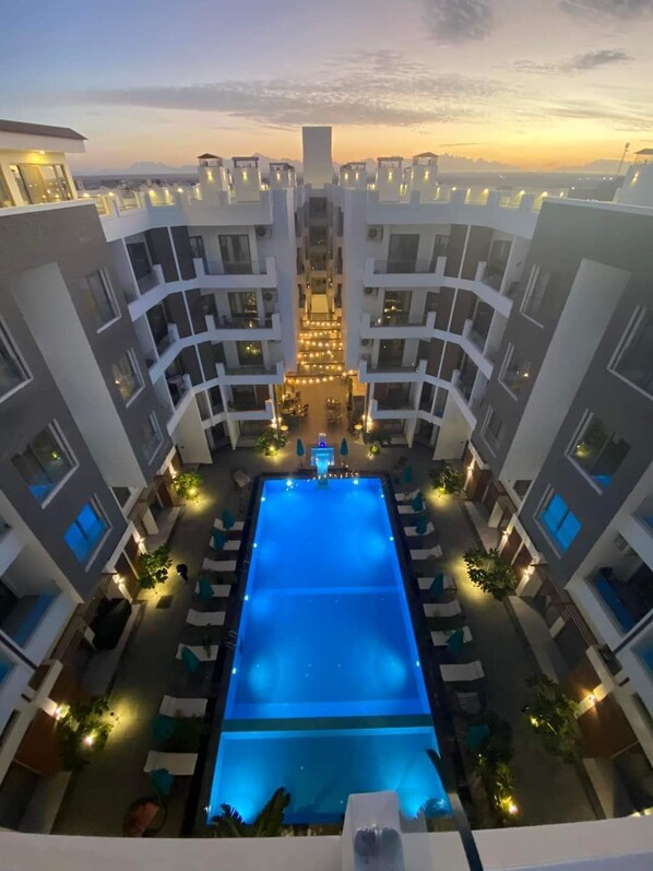 Pool - Studio Sleeps 2 with Balcony, Pool, & Parking (Hurgunda)