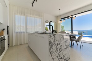 Fridge, microwave, oven, stovetop - Luxury villa Aurora with pool & large patio (Okrug Gornji)
