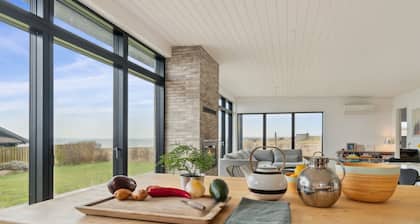 "Niesina" - 100m from the sea by Interhome