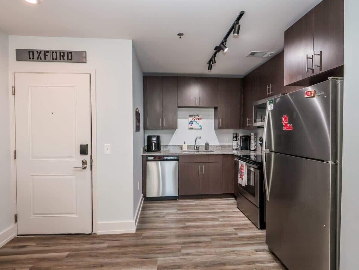 مستلزمات طهي/أطباق/أوعية