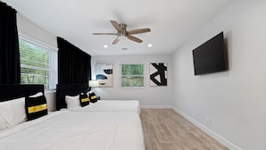 Room - 5Bed • 5Bath Foothills Retreat • Pool • Guesthouse (Tucson)