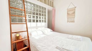 2 quartos, ferros/tábuas de passar roupa, Wi-Fi, roupa de cama