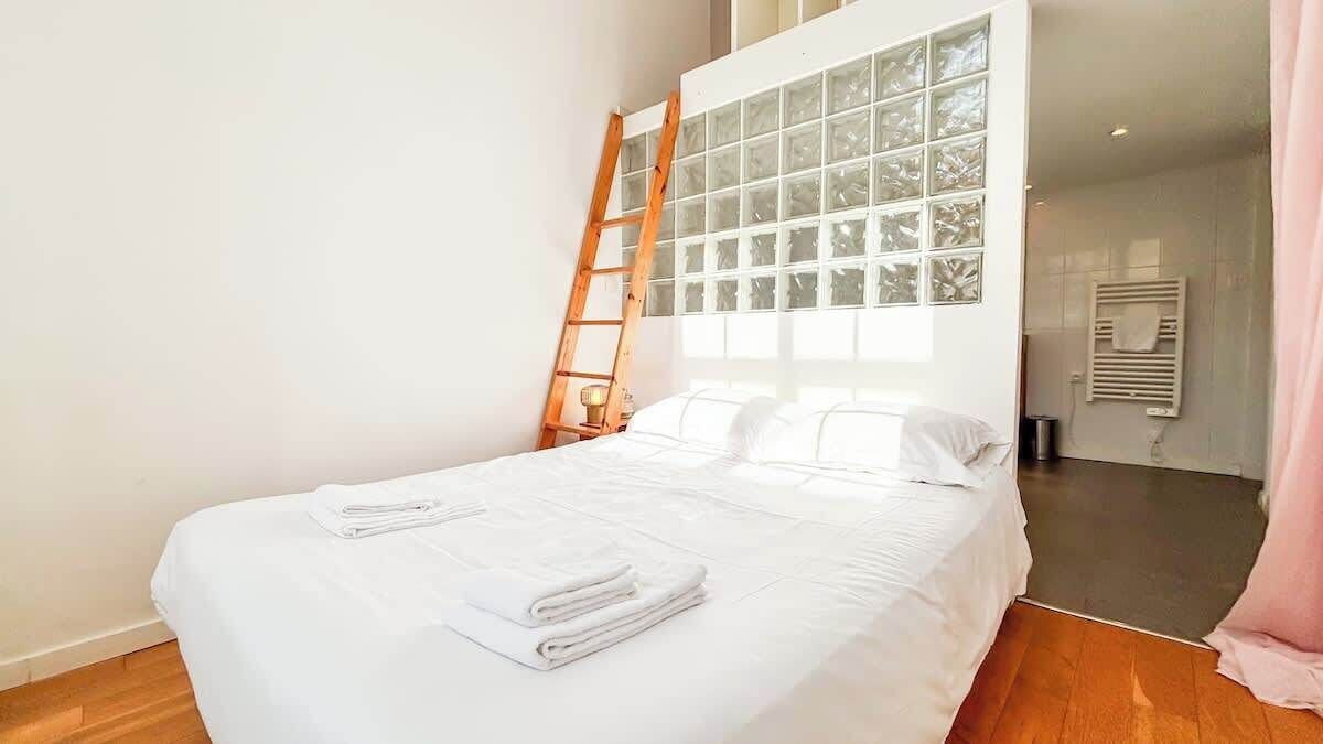 2 slaapkamers, een strijkplank/strijkijzer, wifi, beddengoed