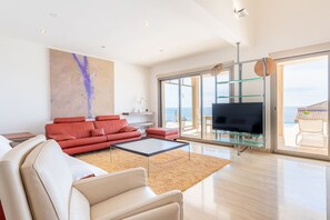 TV - Villa Vista Mar in Cala Magrana (Manacor)