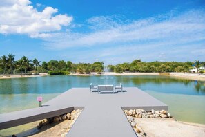 Property grounds - Summertime Suites #53 - One Bedroom & Pool (West Bay)