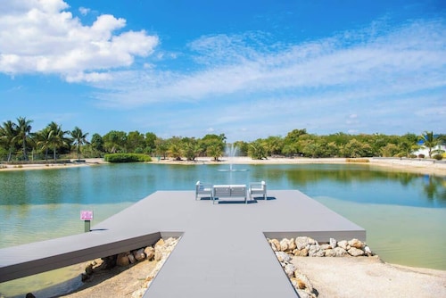 Summertime Suites #50 - One Bedroom & Pool