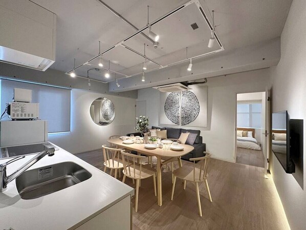 Interior - Art BLD by b hotel Modern 2BR City Center for 8ppl (Minami Ward, Hiroshima)