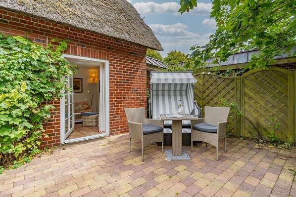 Outdoor dining - Kajüte - Friesische 2-zimmerwohnung mit Terrasse (Sylt)