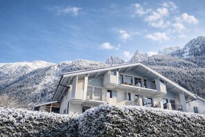 Rooftop - Chamonix Central Ski & panoramic view, Chamonix, France (Chamonix)