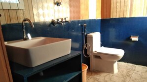 Deluxe Room | Bathroom - Nirvana Resort At Pangong Beach  (Leh)