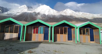Nirvana Resort At Pangong Beach
