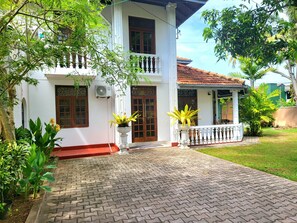 Exterior - CHARLES VILLA Rawathawatta.Moratuwa, Colombo. (Rawatawatta , Moratuwa)