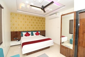 Deluxe Room | 1 bedroom, free WiFi - Hotel Diamond Palace (Bhopal)