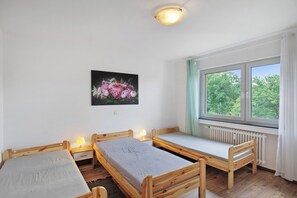 3 habitaciones, tabla de planchar con plancha y wifi gratis 