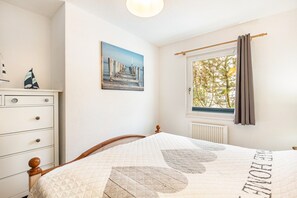 2 bedrooms, free WiFi, bed sheets