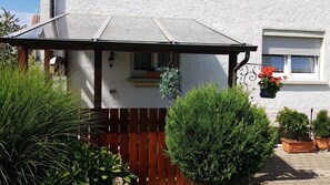 Exterior - Apartment 'Christine' with Private Terrace and Wi-Fi (Langenargen)