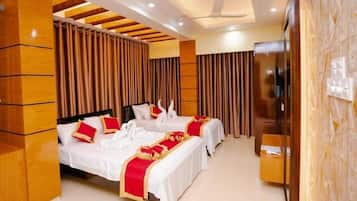 Chambre Quadruple Luxe | Coffres-forts dans les chambres, décoration personnalisée