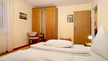 3 habitaciones, wifi gratis y ropa de cama