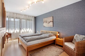 1 chambre, fer et planche à repasser, Wi-Fi gratuit, draps fournis