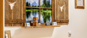 "Haus Alpenquelle Alpenblick" holiday flat with mountain view, balcony and WLAN