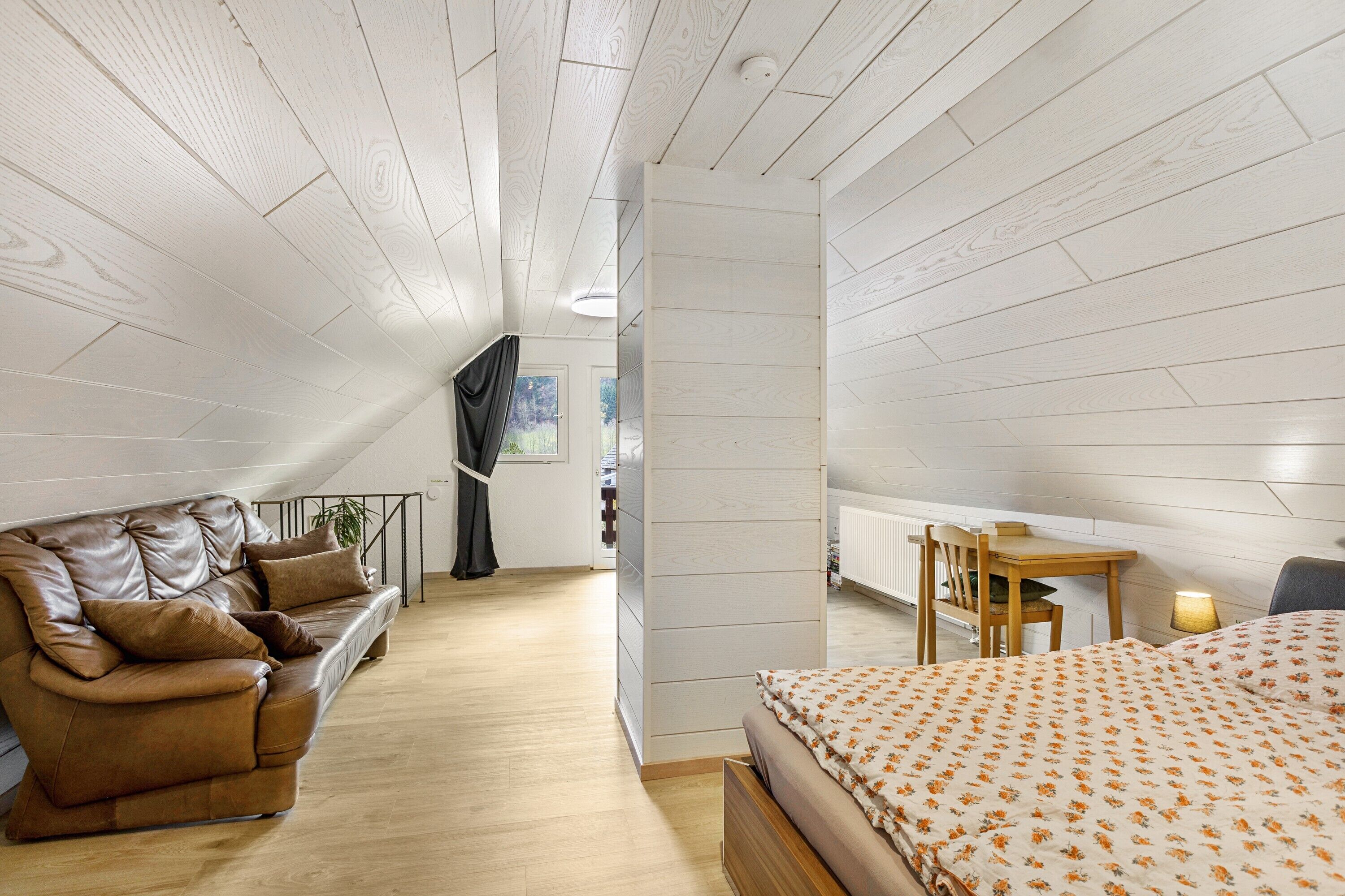 3 quartos, Wi-Fi de cortesia, roupa de cama